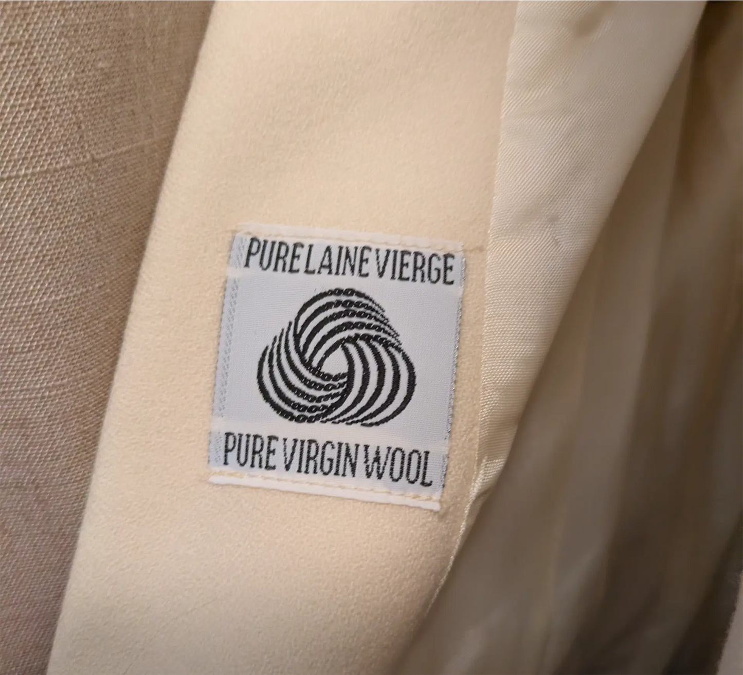 White Vintage Bridal Cropped Wool Blazer: 80s Tailored Style (Size XS)