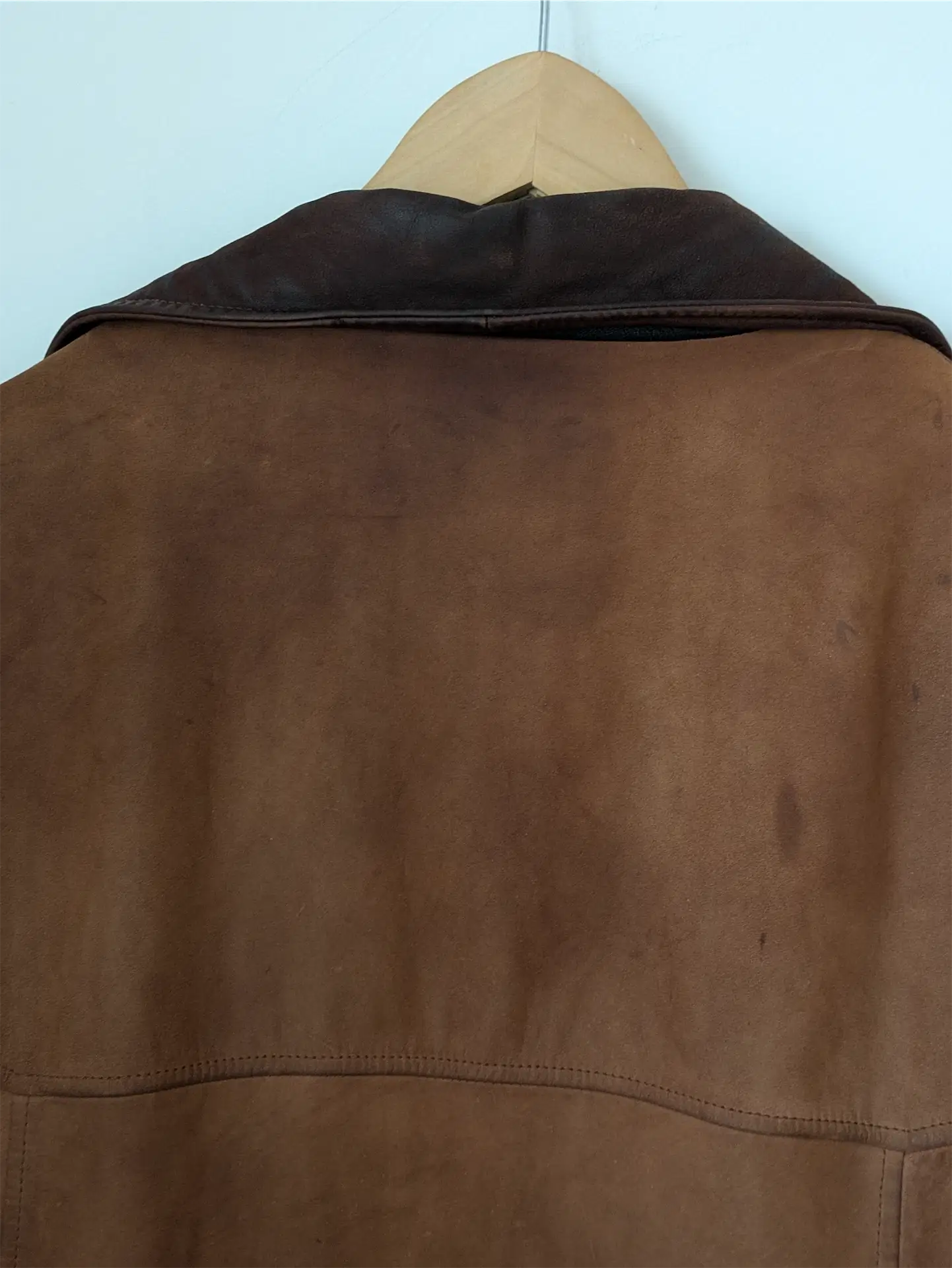 Brown Vintage Leather Coat - Danier (Men's Size XL / XXL)